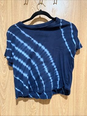 Women's Navy Tie-Dye Short Sleeve Top
